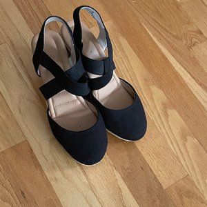 Me Too black espadrilles (9M)